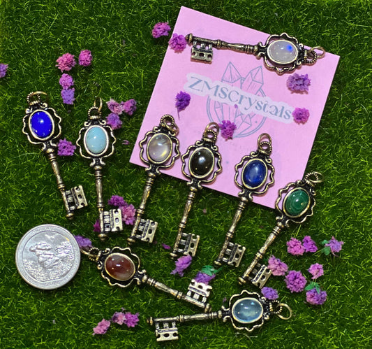Antique looking Key Pendants w/Stone